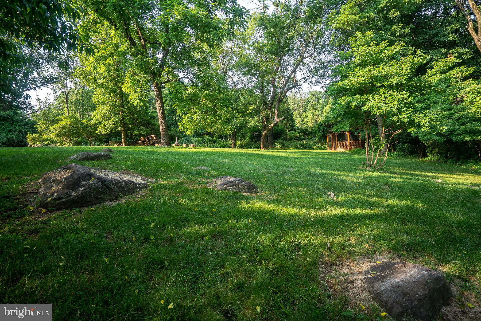 1550 Mt Pleasant Road Villanova, PA 19085 - Photo 35 of 38 Large Level Yard.