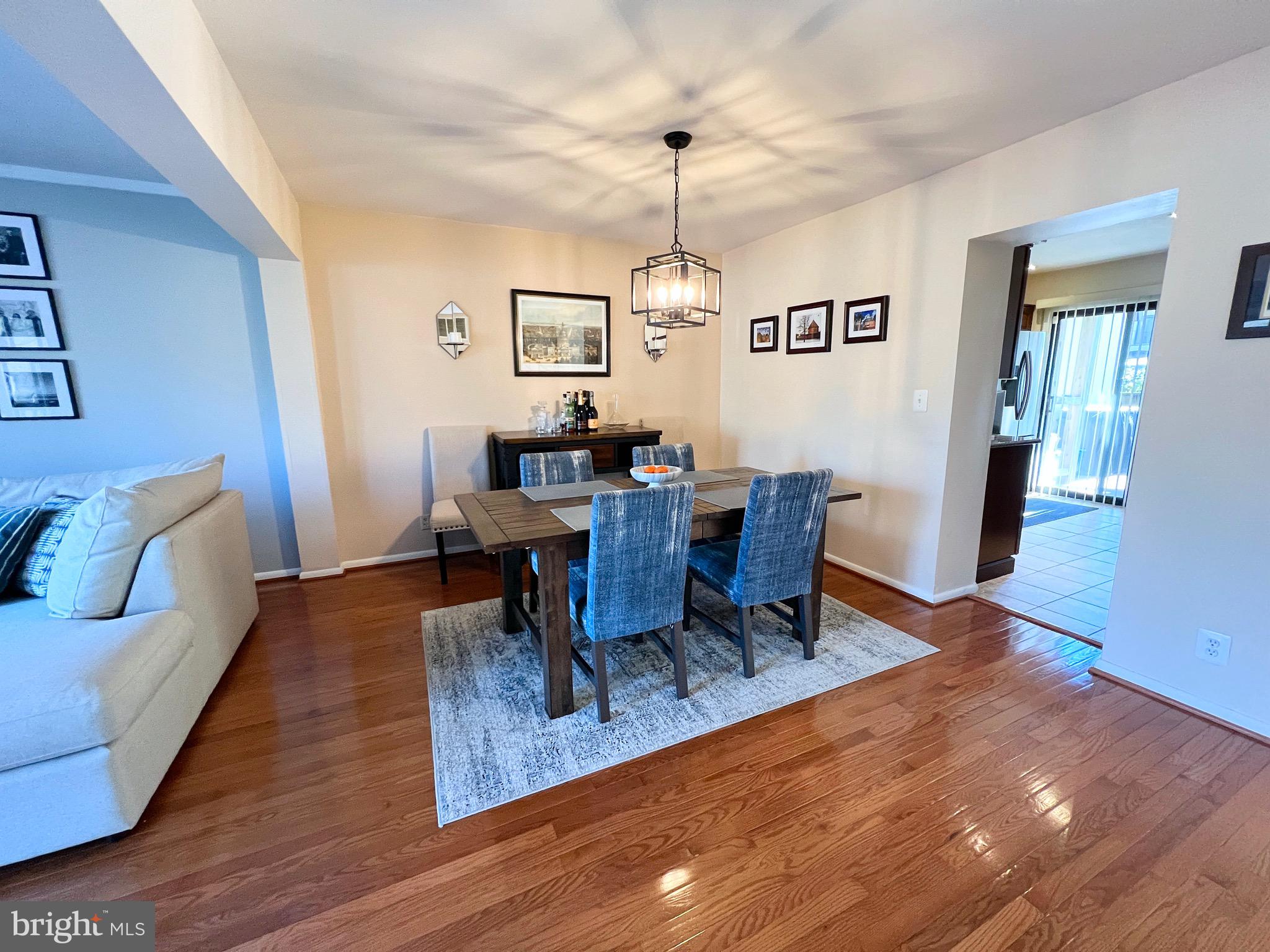 1610 Valencia Way Reston, VA 20190 - Photo 4 of 19 Dining Room