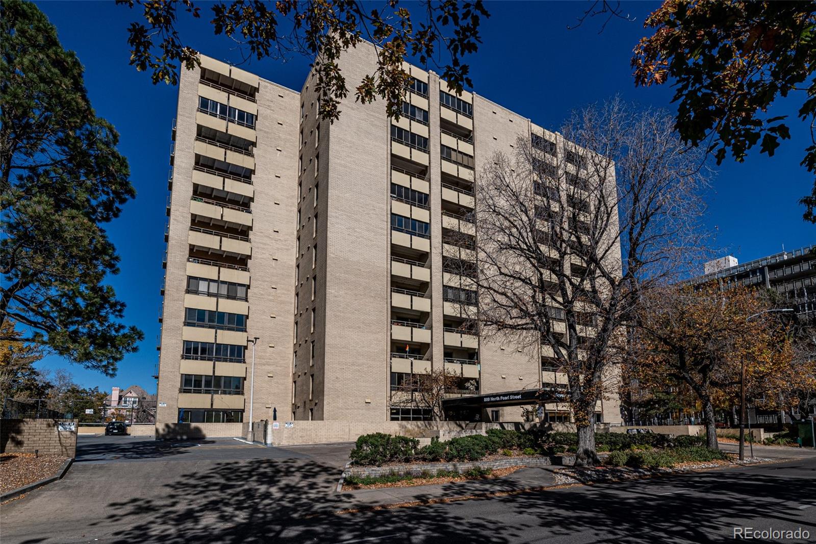 800 North Pearl Street, Unit 403 Denver, CO 80203 - Photo 36 of 36 front view of a building with a street