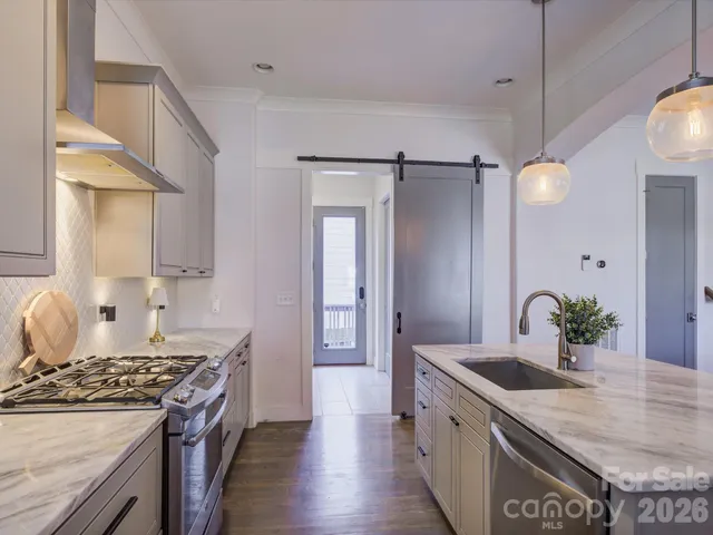 $975,000 | 2574 Barry Street, Charlotte, NC 28205