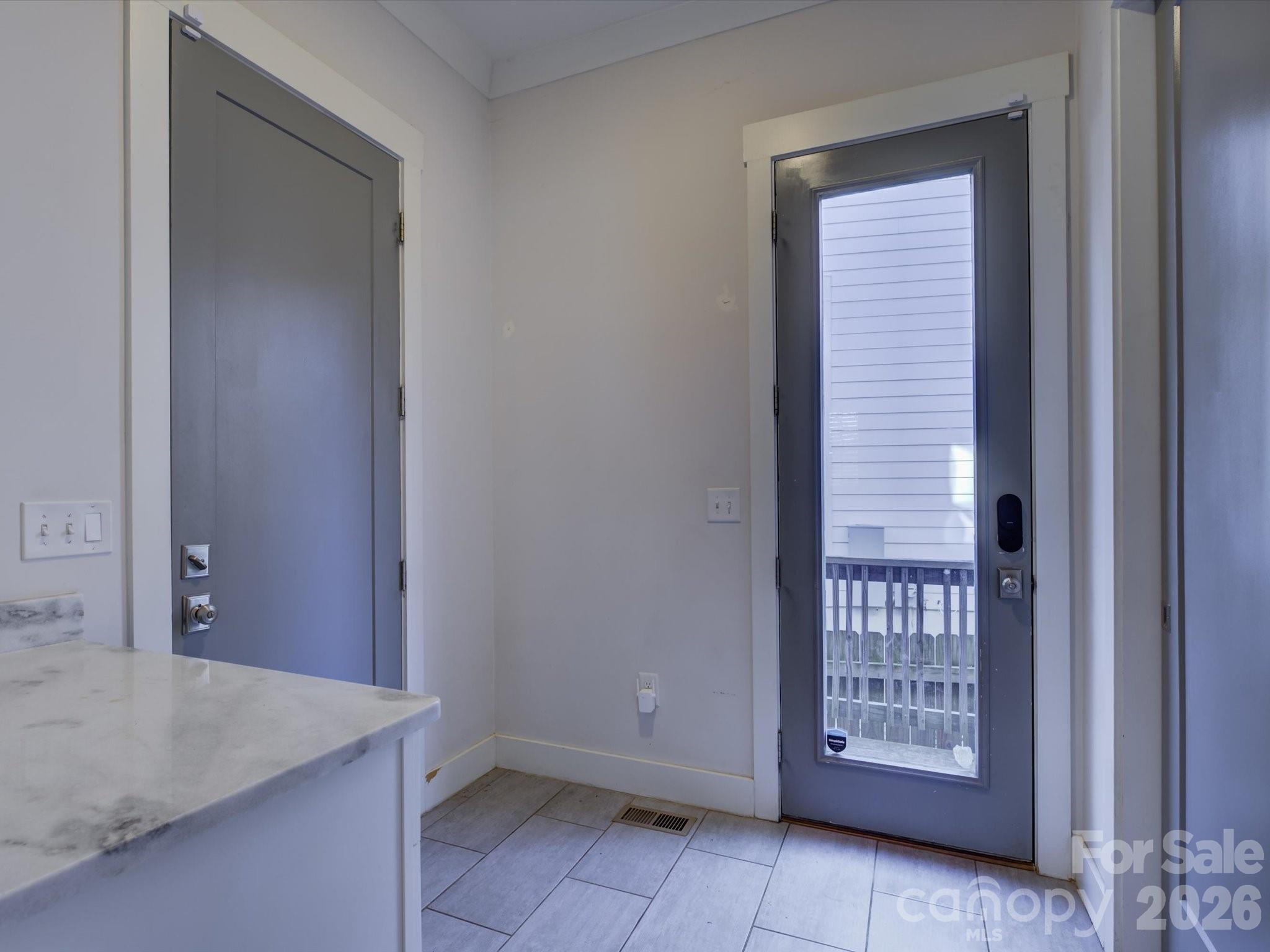 2574 Barry Street Charlotte, NC 28205 - Photo 18 of 38