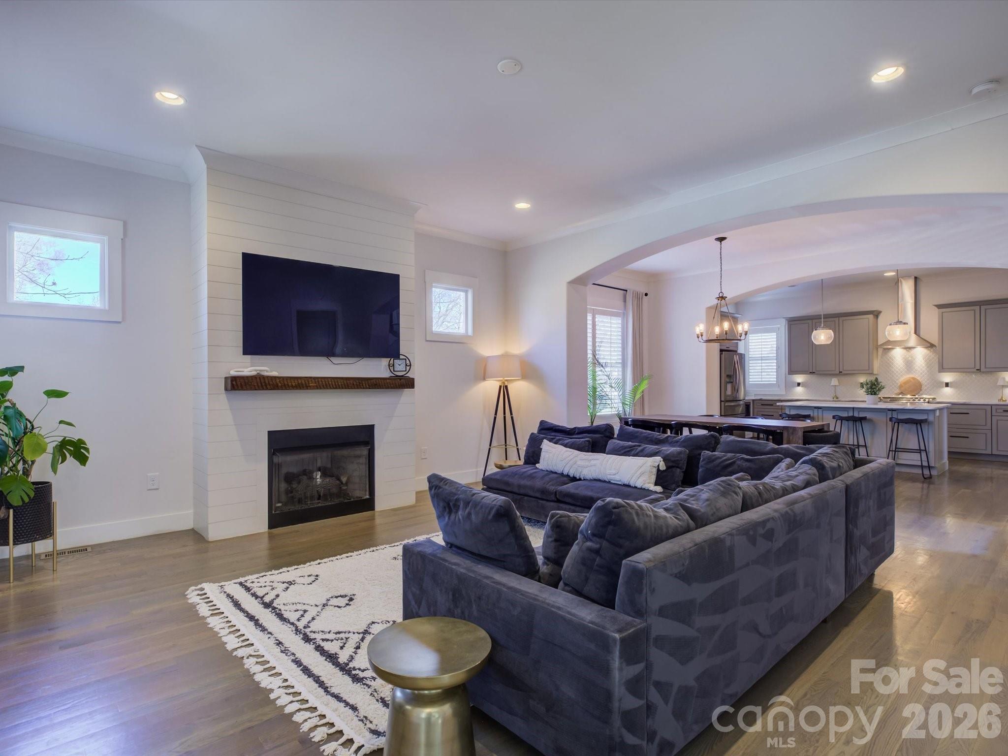 2574 Barry Street Charlotte, NC 28205 - Photo 6 of 38