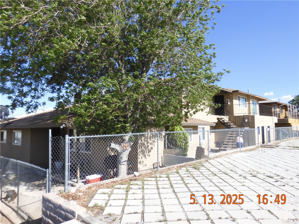 1131 Barstow Road Barstow, CA 92311 - Photo 3 of 36 Front of Building, looking SE from NW corner of the property