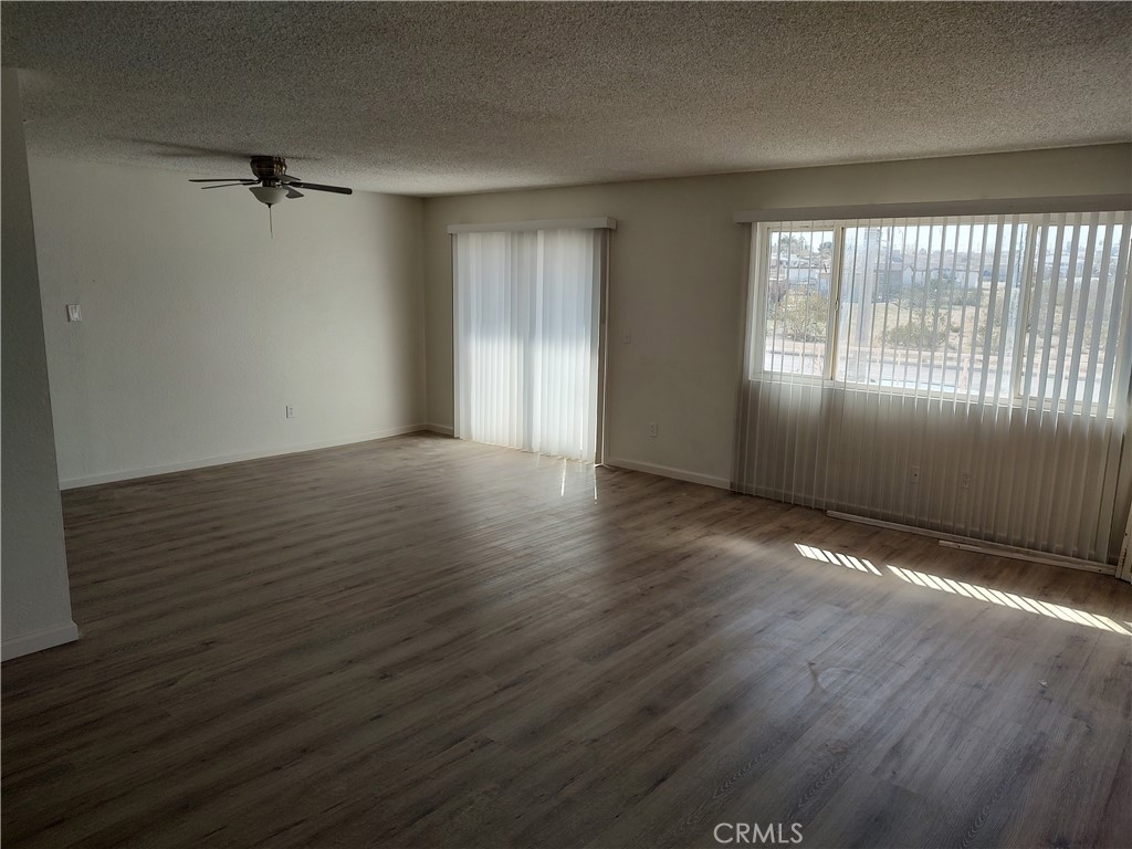 1131 Barstow Road Barstow, CA 92311 - Photo 35 of 36 Unit C - Living Room