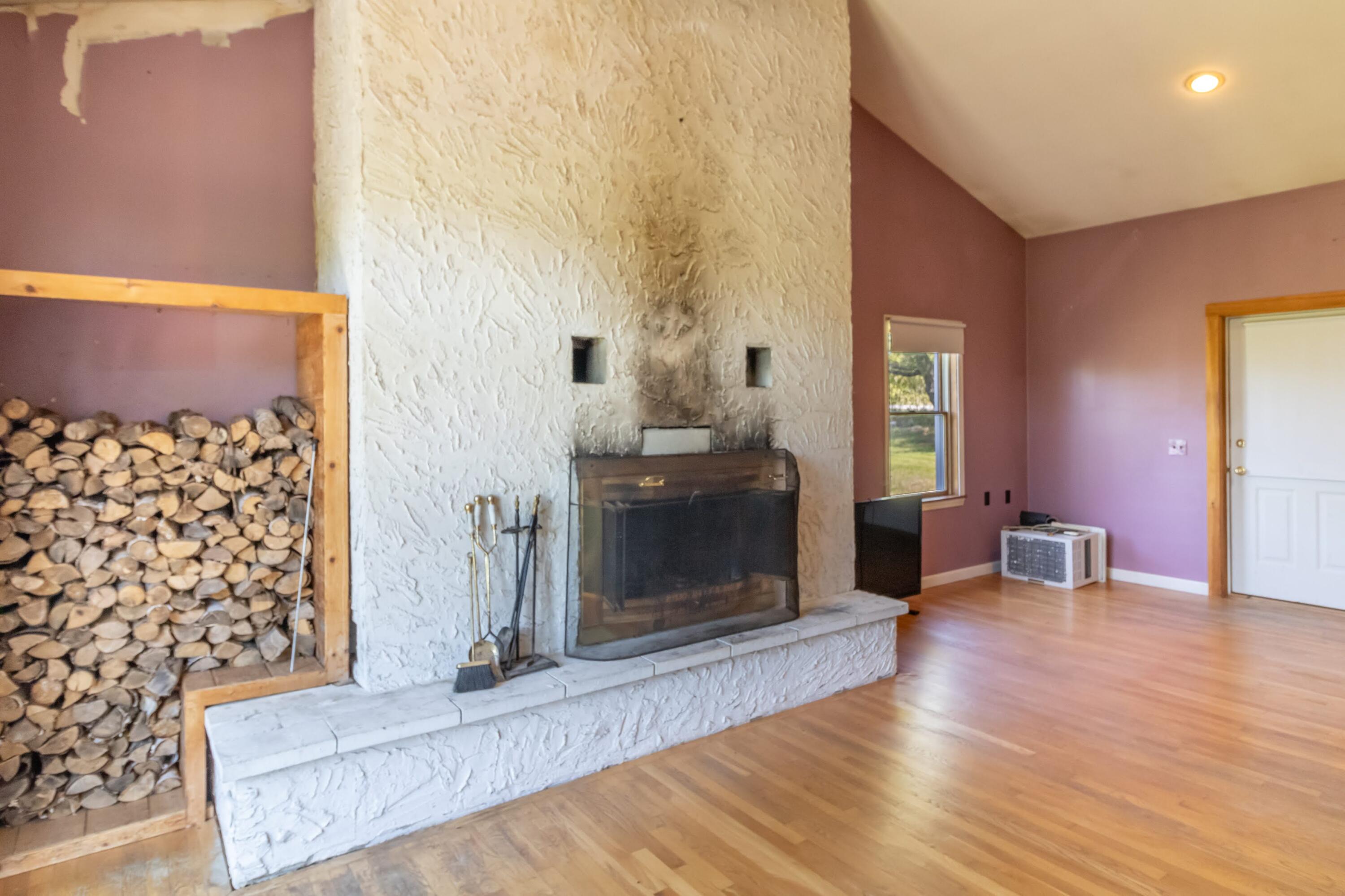 395 Front Ridge Road Orland, ME 04472 - Photo 18 of 47 395 Front Ridge Road Interiors-16