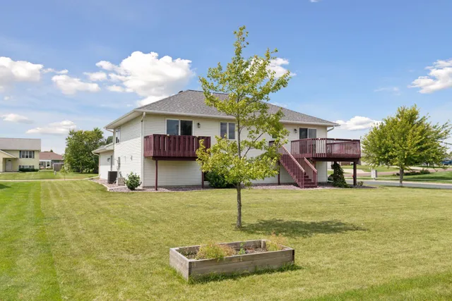 $380,000 | 101 La Costa Lane, Mankato, MN 56001