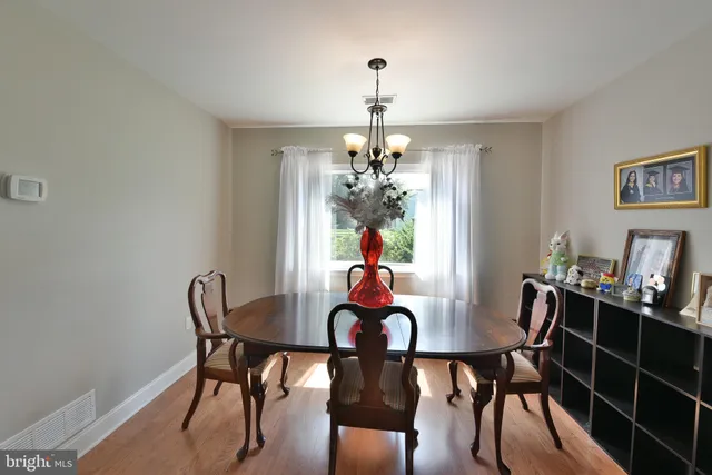a view of a kitchen area