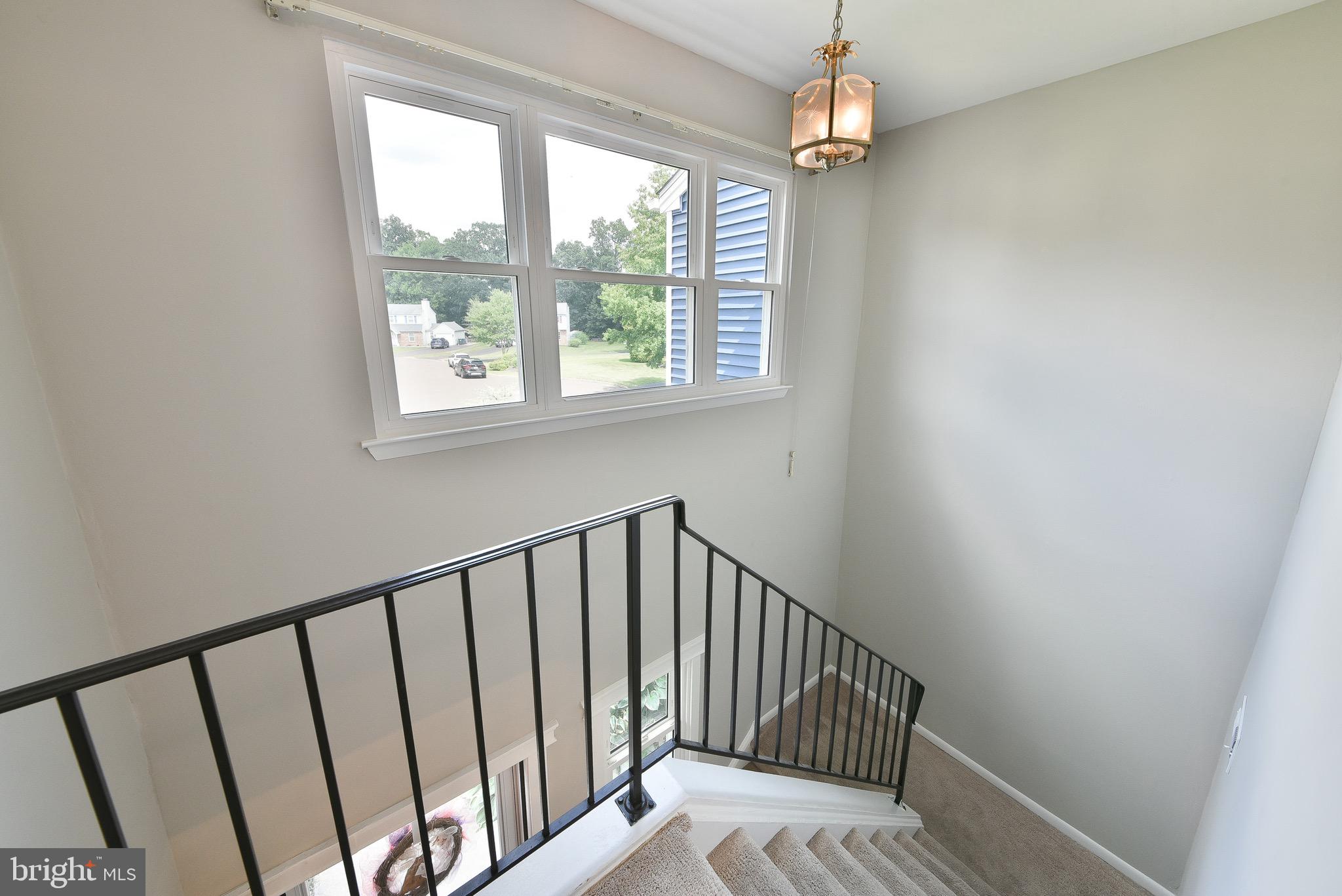 17 Ruhl Drive Perkasie, PA 18944 - Photo 20 of 41 a view of hallway with windows