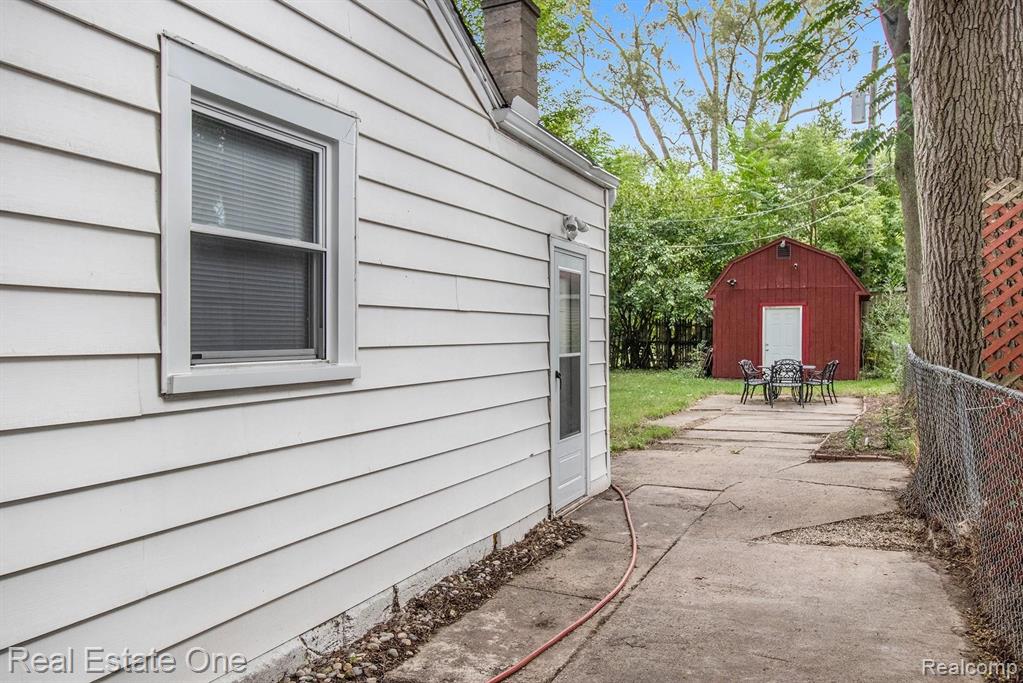 21164 Rensselaer Street Farmington Hills, MI 48336 - Photo 14 of 15