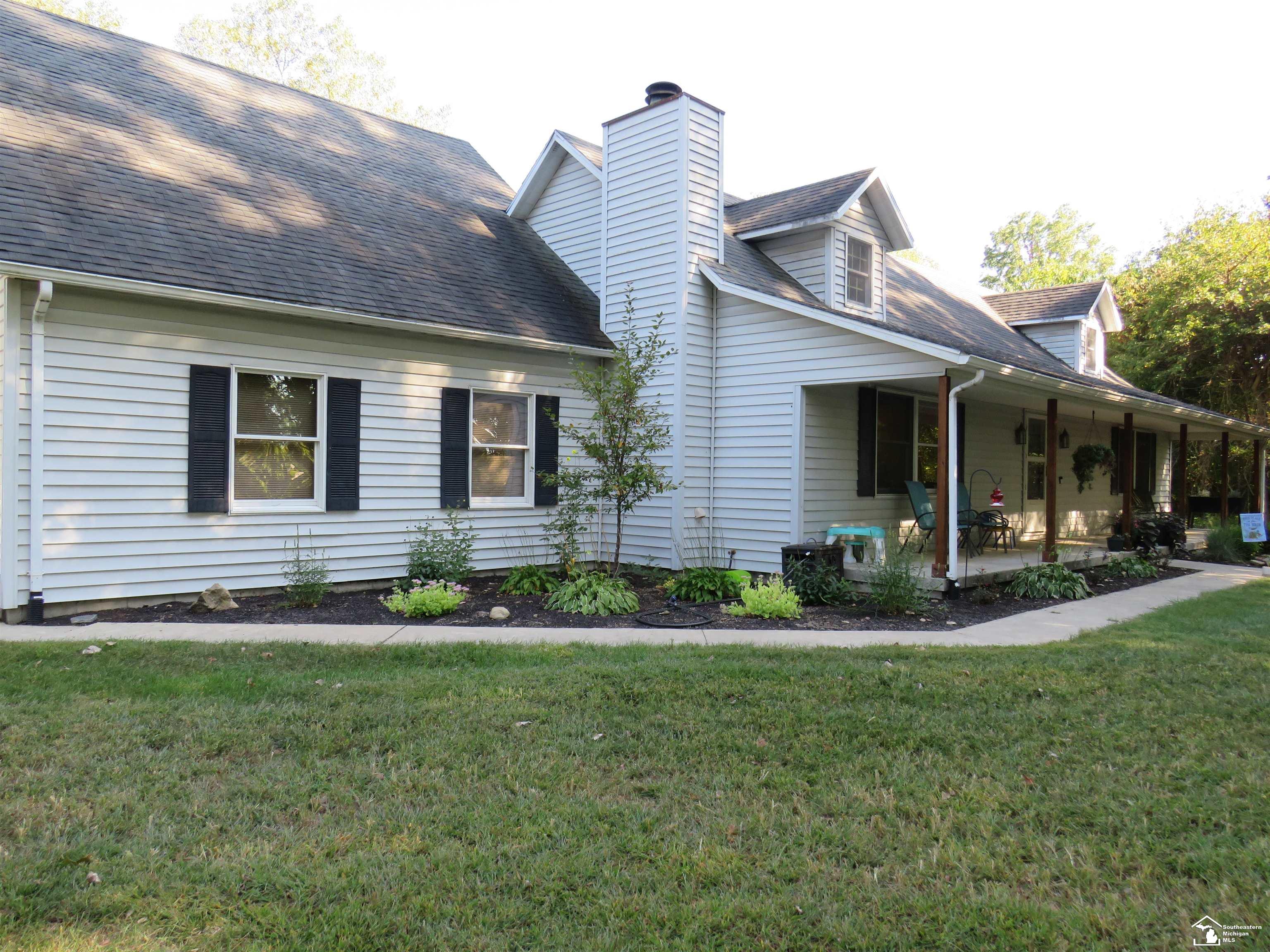 5825 Bacon Road Petersburg, MI 49270 - Photo 2 of 45 50155776-80771247-f8fa-4da5-9f25-5c46d0a456d9.JPG