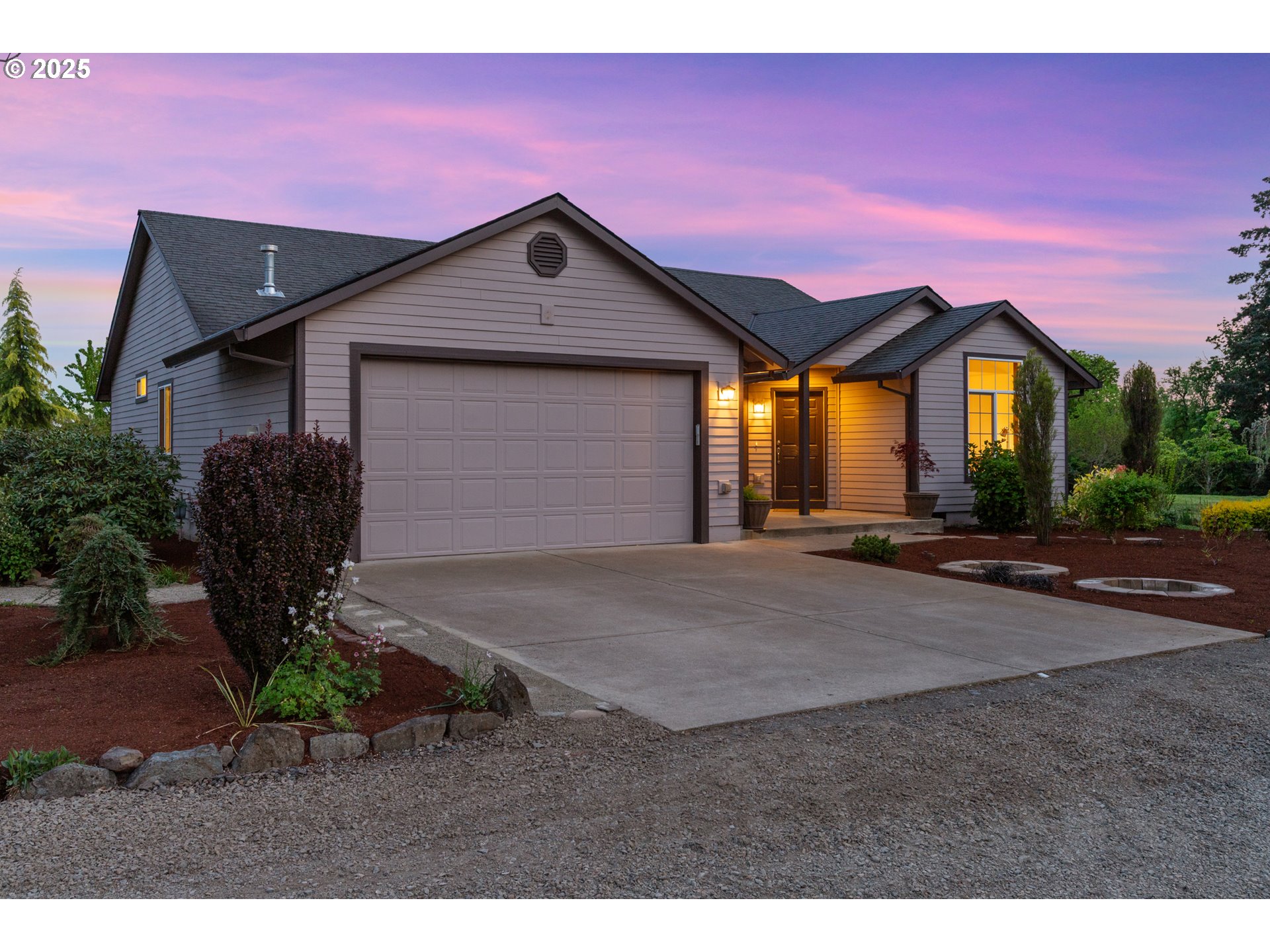 21805 Boones Ferry Road Northeast Aurora, OR 97002 - Photo 1 of 48