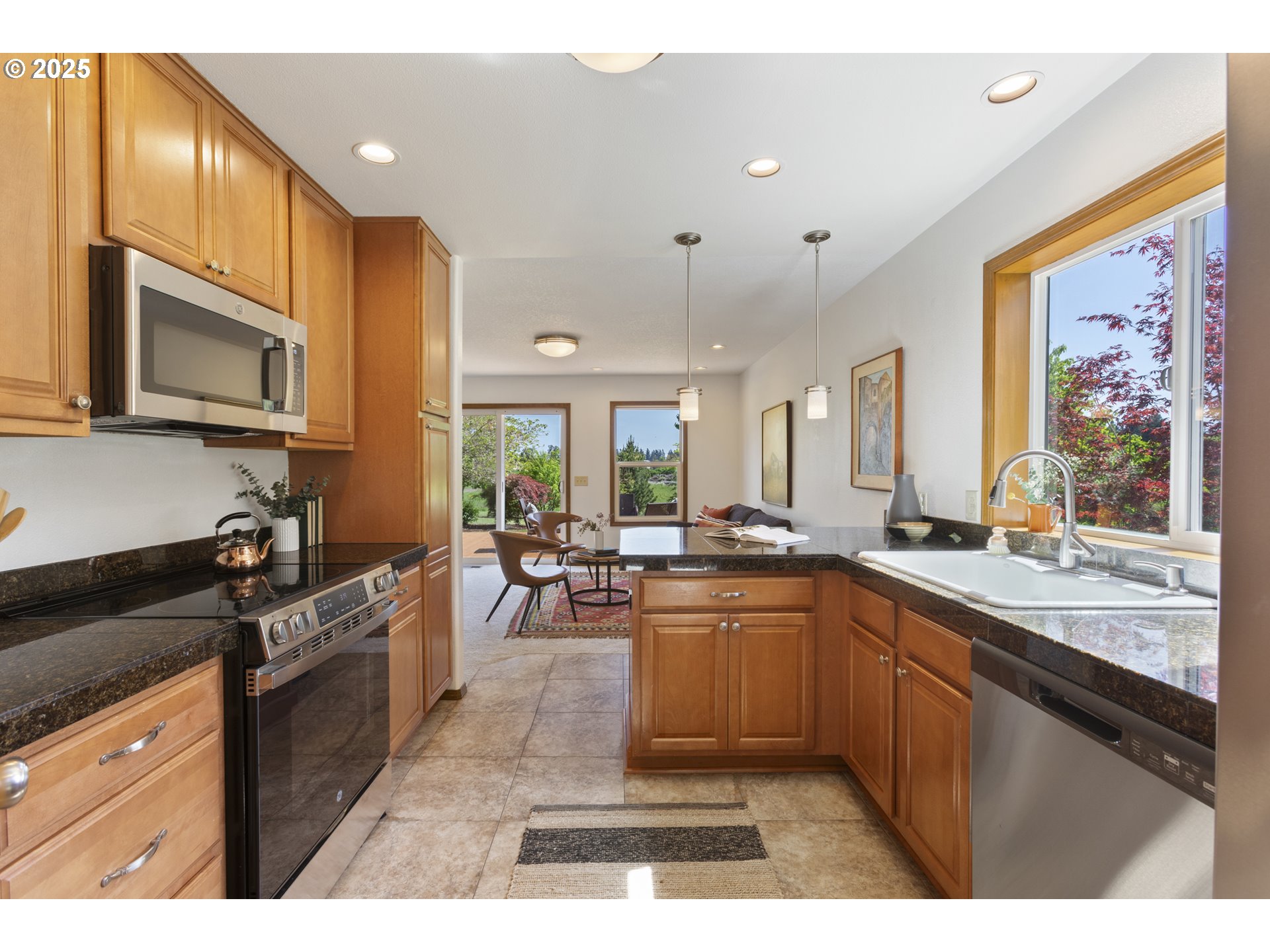 21805 Boones Ferry Road Northeast Aurora, OR 97002 - Photo 23 of 48