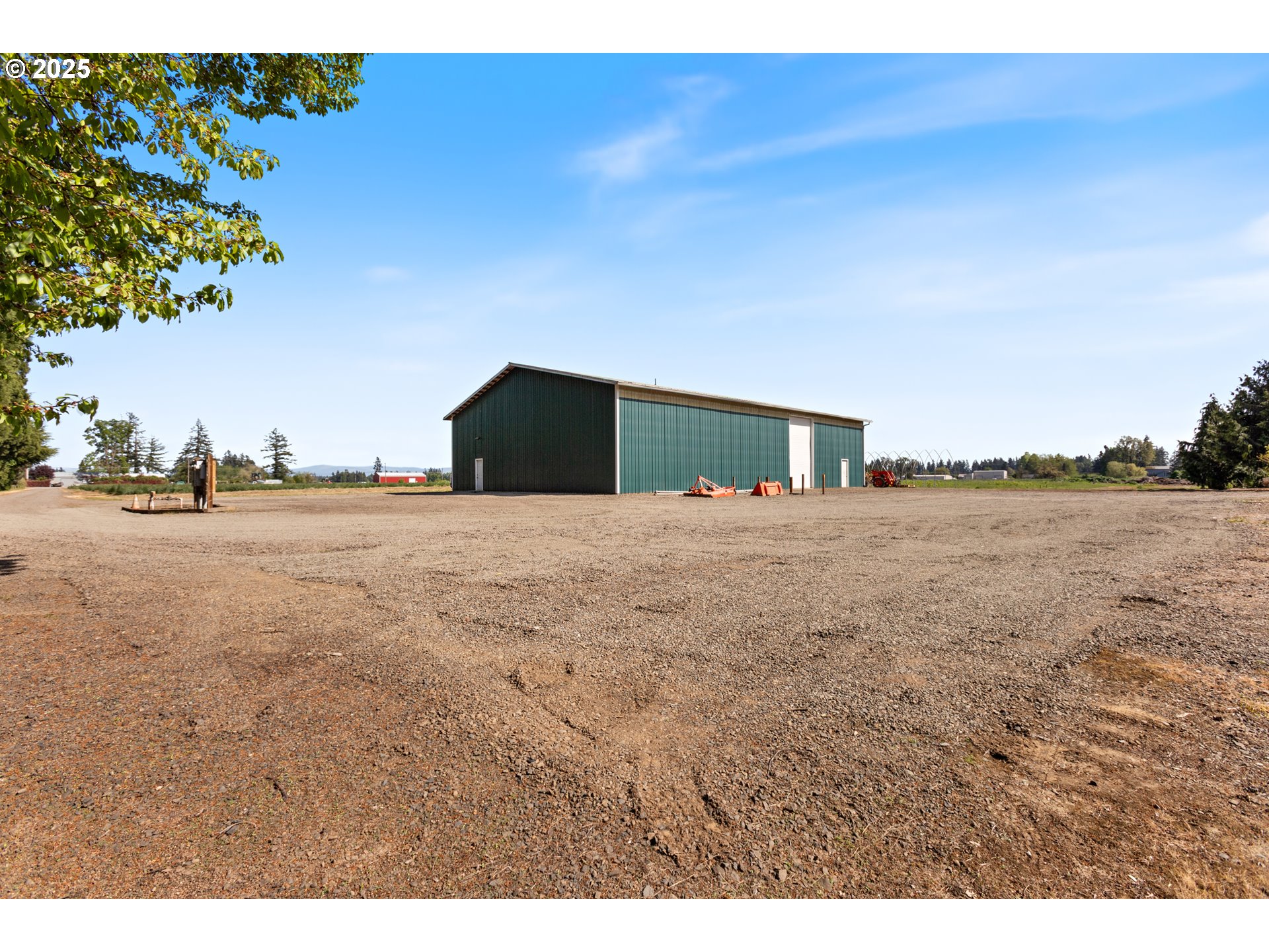21805 Boones Ferry Road Northeast Aurora, OR 97002 - Photo 5 of 48