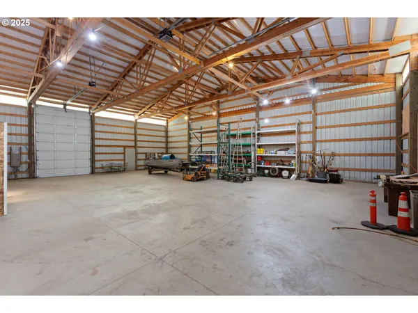 $1,495,000 | 21805 Boones Ferry Road Northeast, Aurora, OR 97002