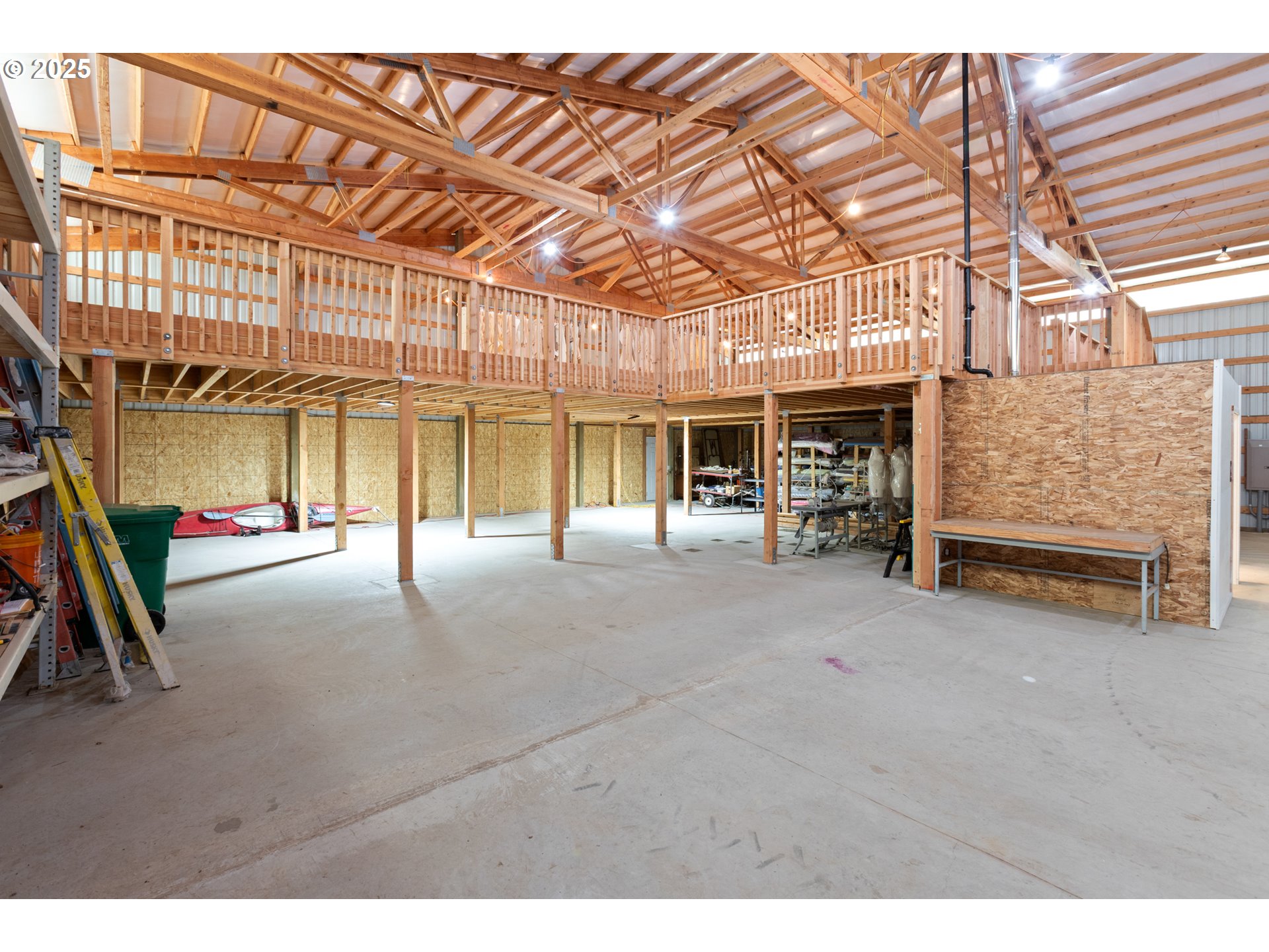 21805 Boones Ferry Road Northeast Aurora, OR 97002 - Photo 8 of 48