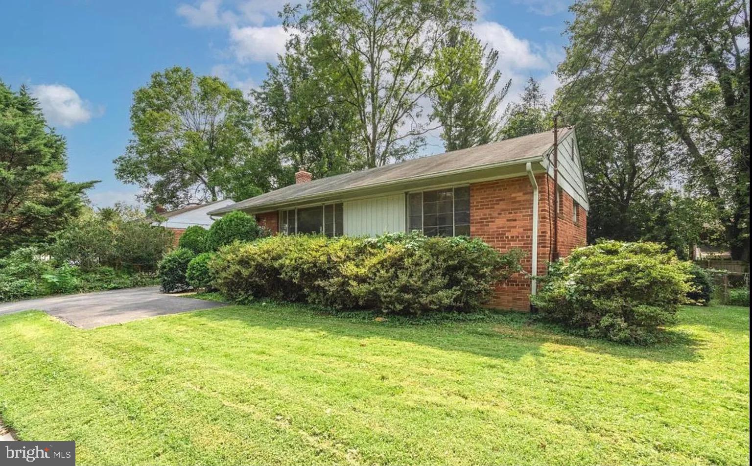 5024 River Road Bethesda, MD 20816 - Photo 10 of 37