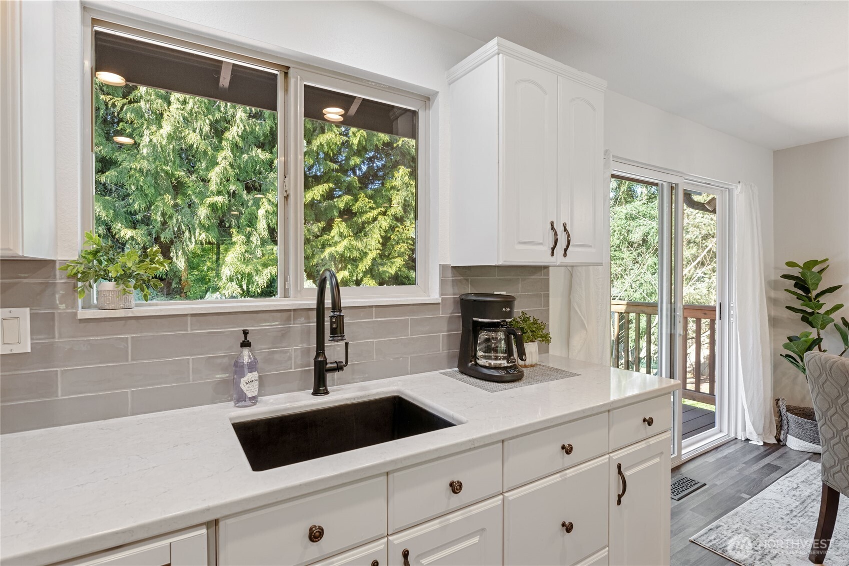 811 Grimes Road Bothell, WA 98012 - Photo 5 of 40