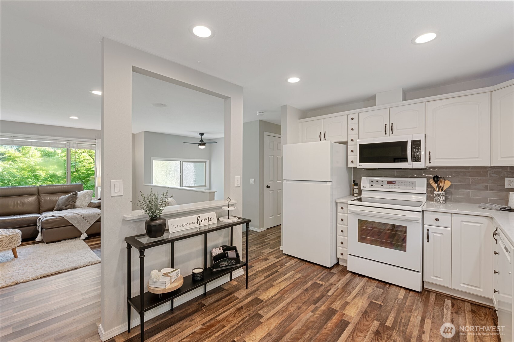 811 Grimes Road Bothell, WA 98012 - Photo 6 of 40