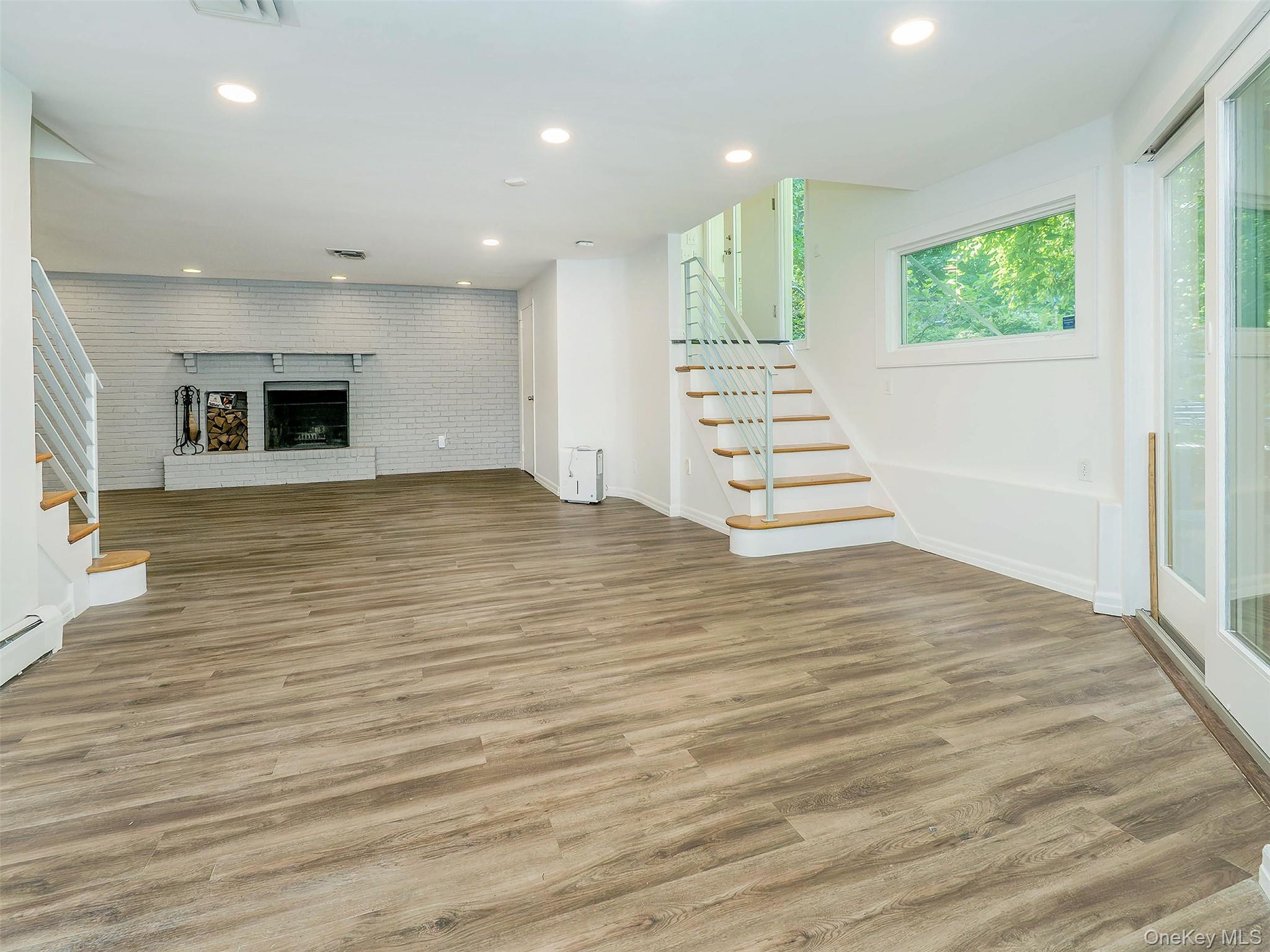 7 SE Road Sands Point, NY 11050 - Photo 20 of 32 Gallery Image 20