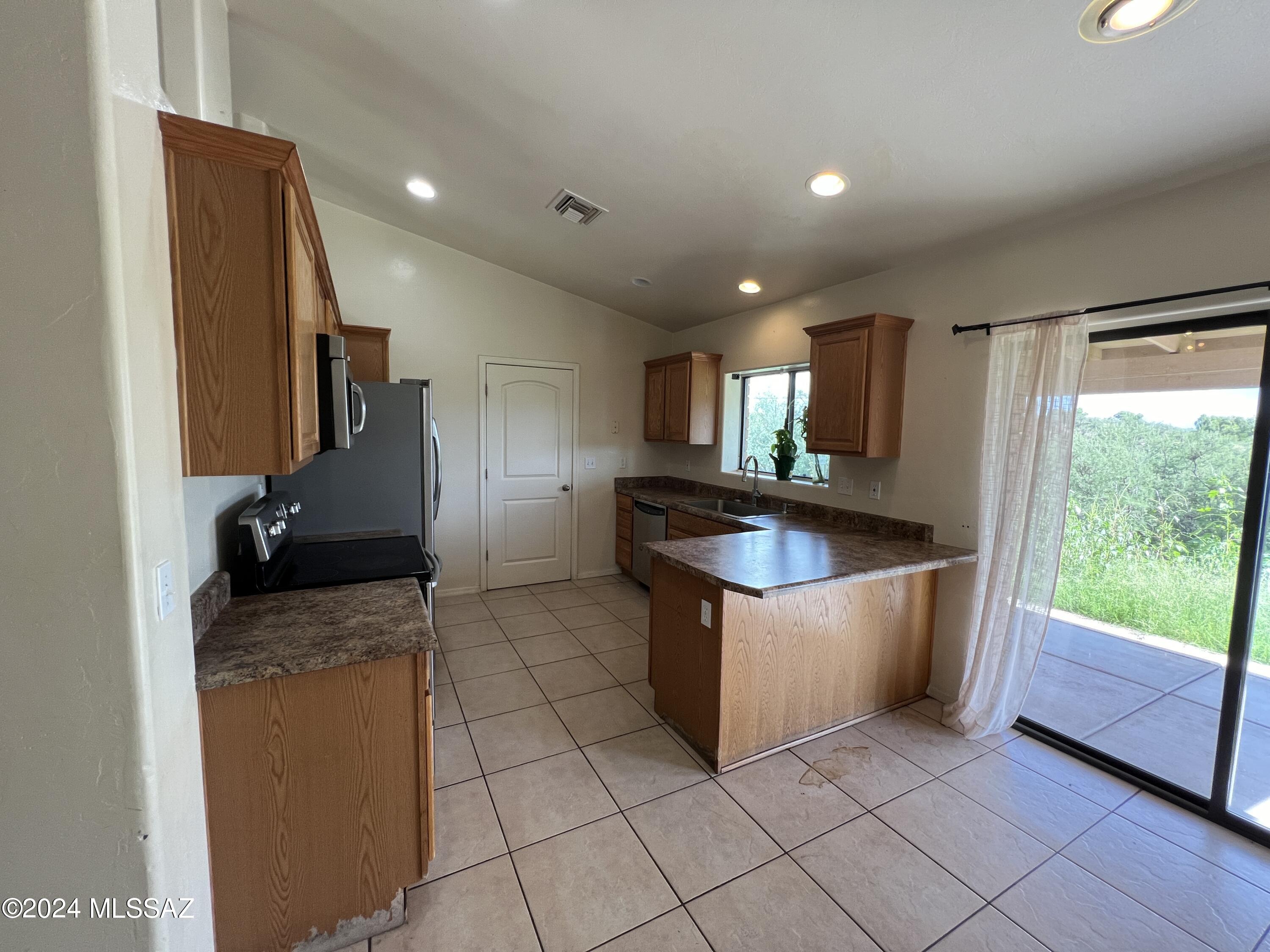 265 A Camino Magnifico Rio Rico, AZ 85648 - Photo 11 of 22