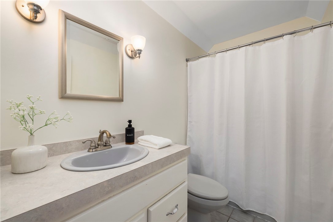 22 Miles Avenue, Unit 8 Providence, RI 02906 - Photo 31 of 50 Full Bathroom Second Floor