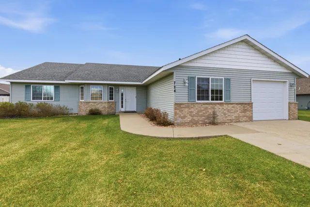 $349,900 | 724 4th Street Northwest, Richmond, MN 56368