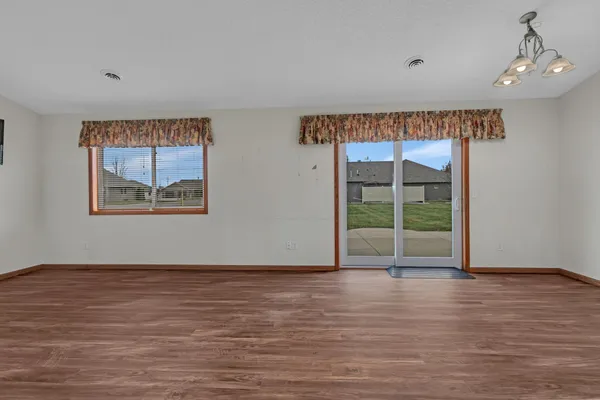 $349,900 | 724 4th Street Northwest, Richmond, MN 56368