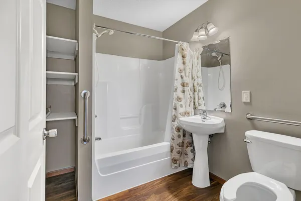 $349,900 | 724 4th Street Northwest, Richmond, MN 56368