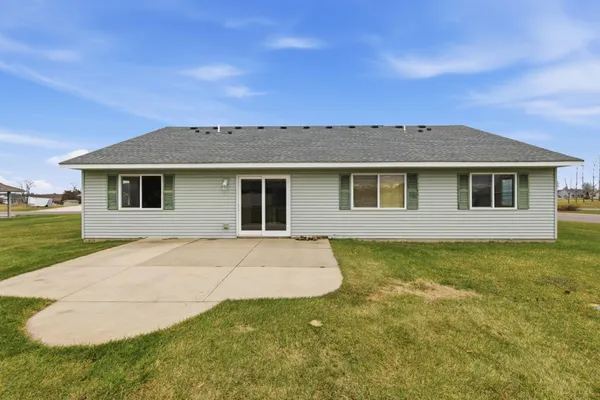 $349,900 | 724 4th Street Northwest, Richmond, MN 56368