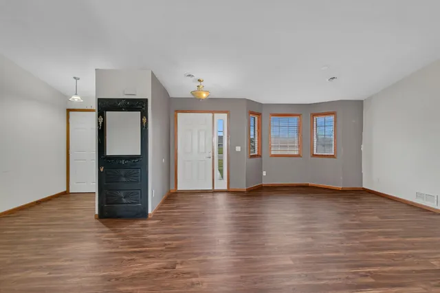 $349,900 | 724 4th Street Northwest, Richmond, MN 56368