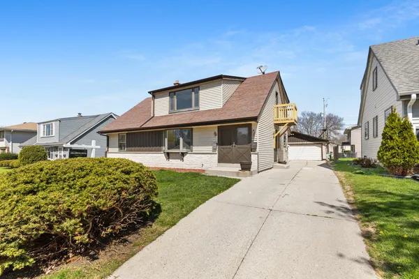 $339,900 | 10536 West Lancaster Avenue, Milwaukee, WI 53225