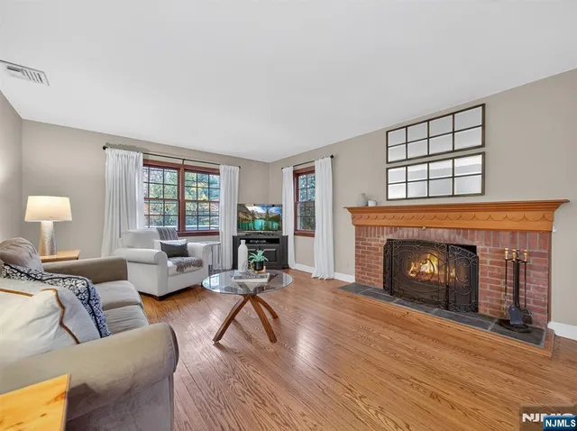 $759,900 | 175 North Island Avenue, Ramsey, NJ 07446