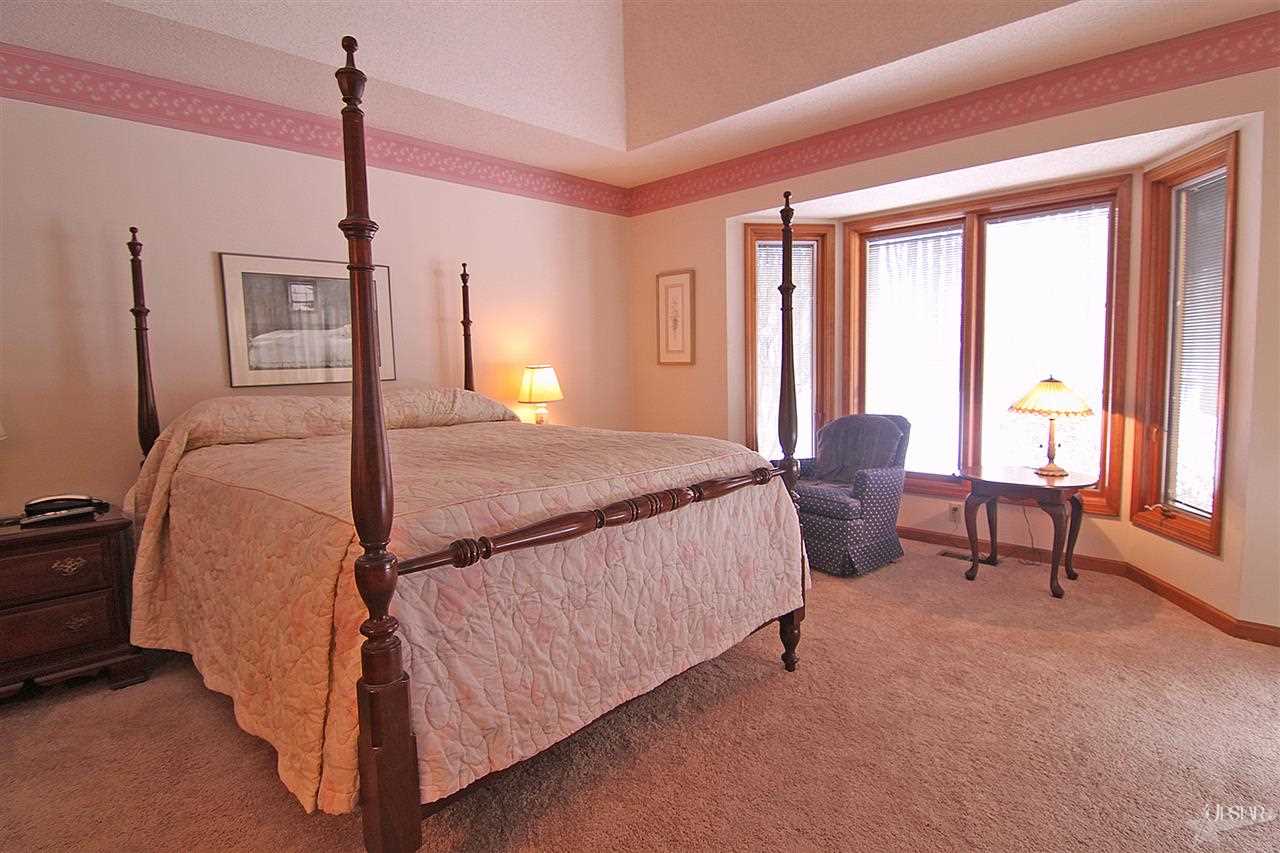 5932 Spring Pond Road Fort Wayne, IN 46845 - Photo 12 of 26
