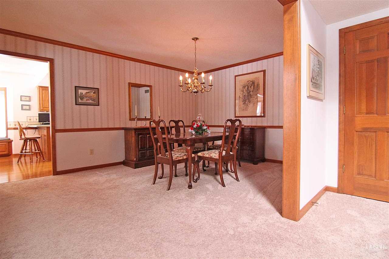 5932 Spring Pond Road Fort Wayne, IN 46845 - Photo 5 of 26