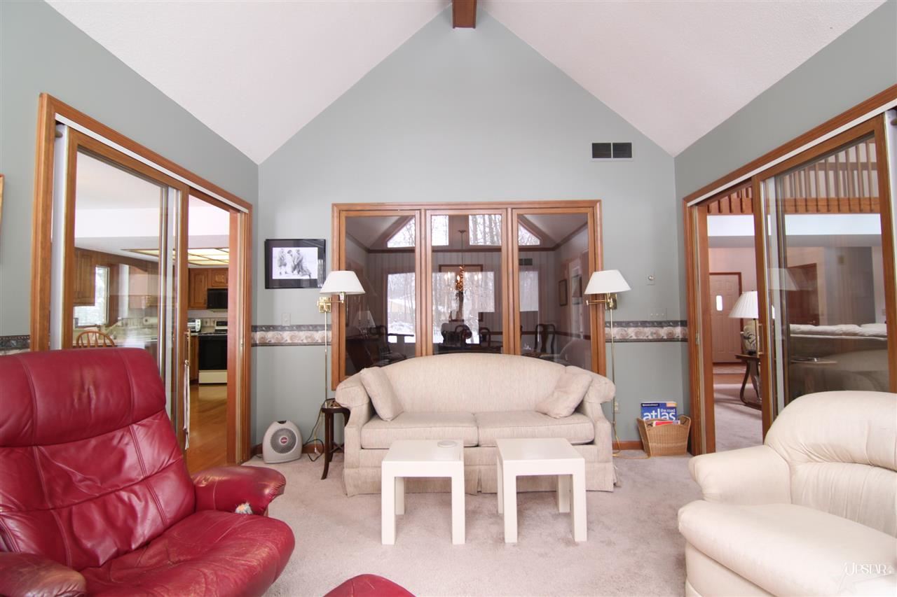 5932 Spring Pond Road Fort Wayne, IN 46845 - Photo 7 of 26