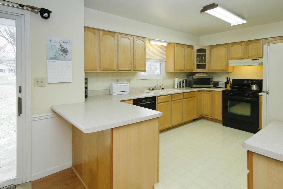 56971 Bow Drive Three Rivers, MI 49093 - Photo 7 of 23 56971 Bow Dr-107