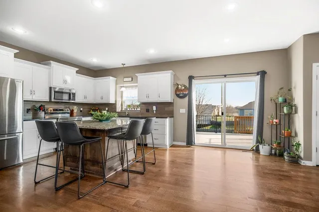 $435,000 | 10115 North McKinley Avenue, Kansas City, MO 64157