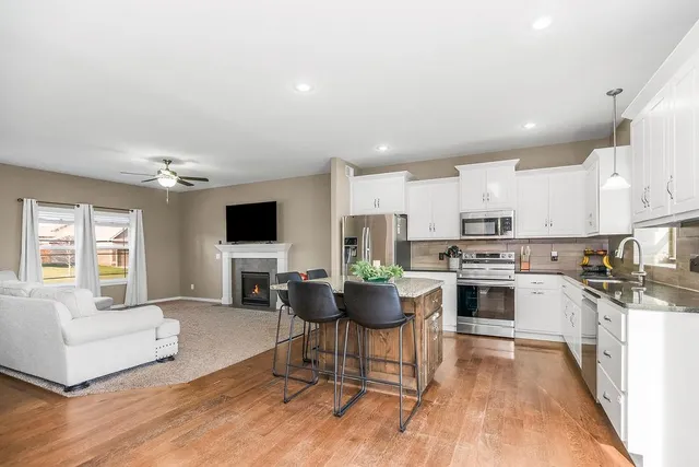 $435,000 | 10115 North McKinley Avenue, Kansas City, MO 64157