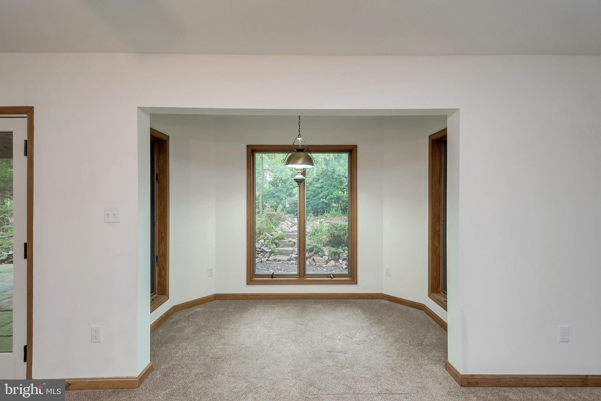 506 Birdie Road Locust Grove, VA 22508 - Photo 23 of 35 Sitting area in bonus room