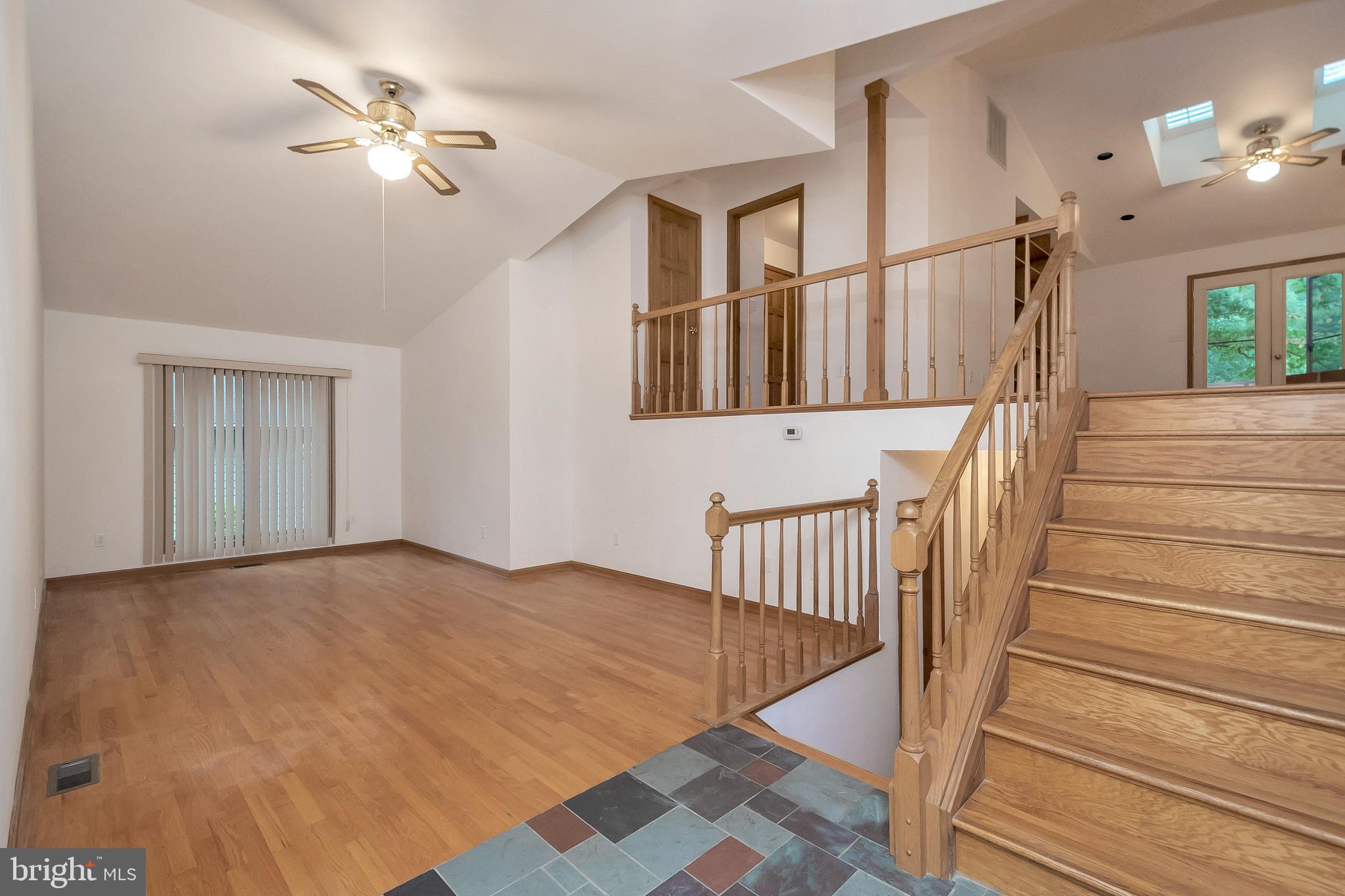 506 Birdie Road Locust Grove, VA 22508 - Photo 4 of 35 Large family room leading to living room