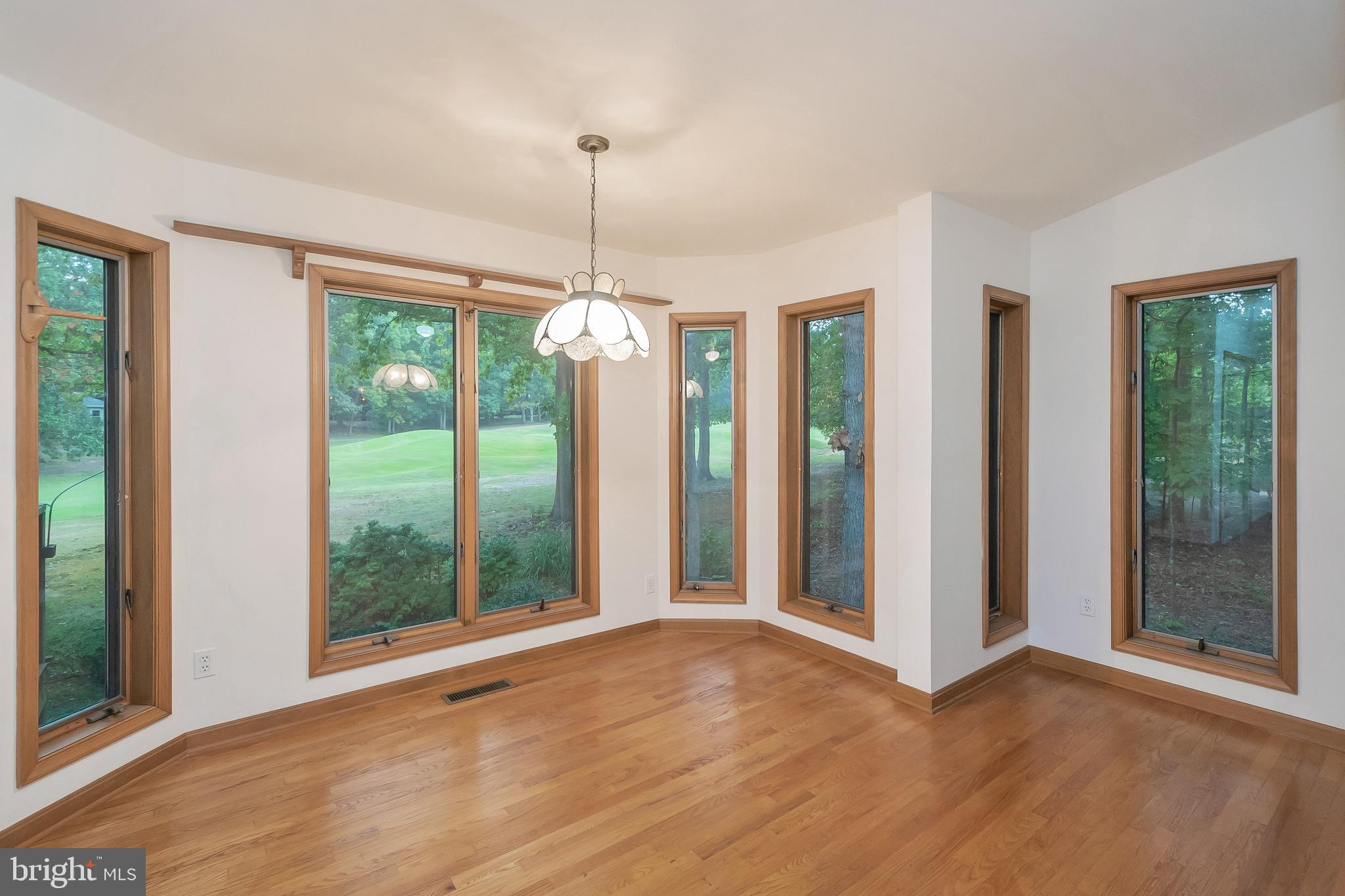 506 Birdie Road Locust Grove, VA 22508 - Photo 10 of 35 Enjoy some coffee in this quaint breakfast nook