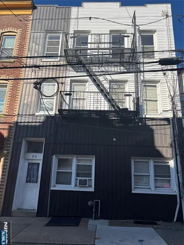 $1,950 | 86 Center Street, Unit 3F, Clifton, NJ 07011