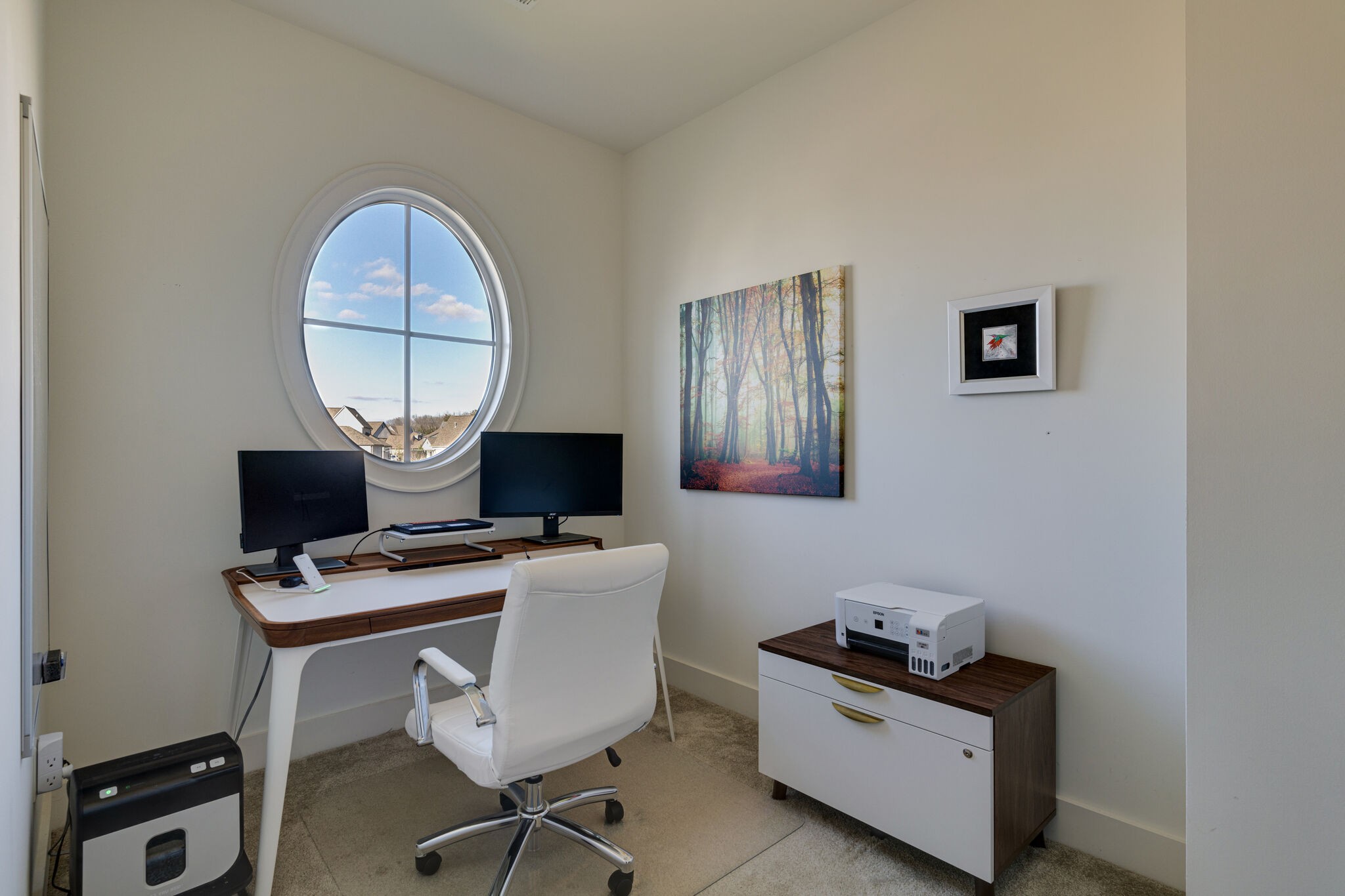 136 Vanner Road Mount Juliet, TN 37122 - Photo 20 of 55 a workspace with furniture and a mirror