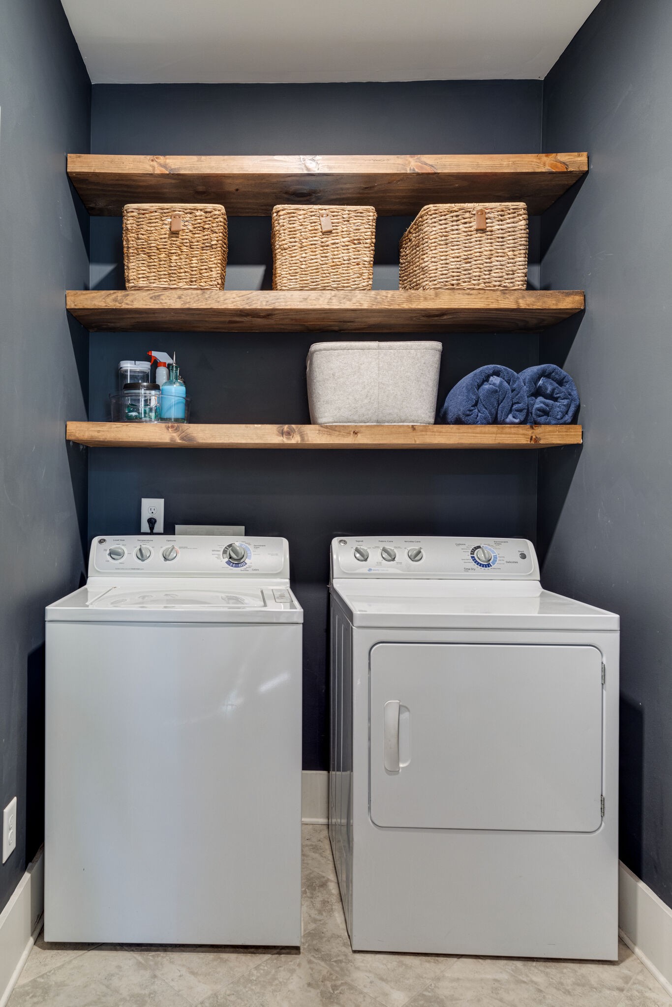 136 Vanner Road Mount Juliet, TN 37122 - Photo 43 of 55 a utility room with washer and dryer