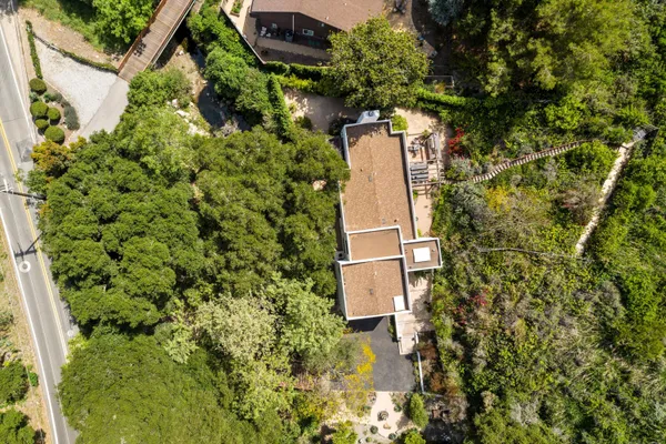 view of a house with a yard