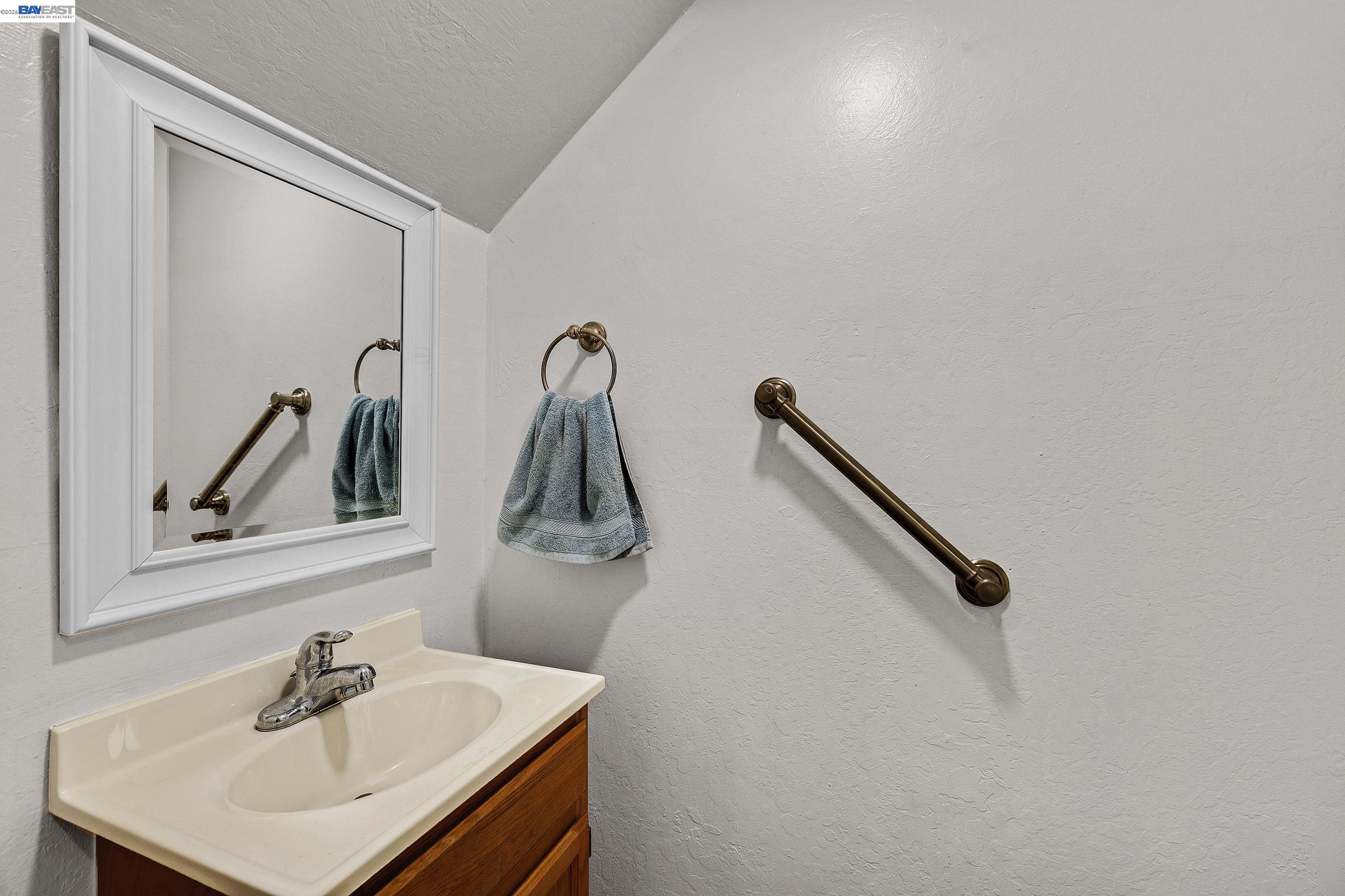 2011 Olivera Road, Unit B Concord, CA 94520 - Photo 31 of 49