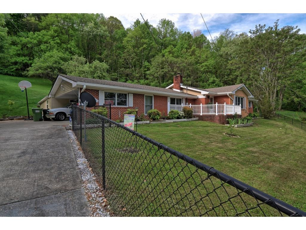238 Dogwood Acres Road Hampton, TN 37658 - Photo 2 of 36 Photo 2