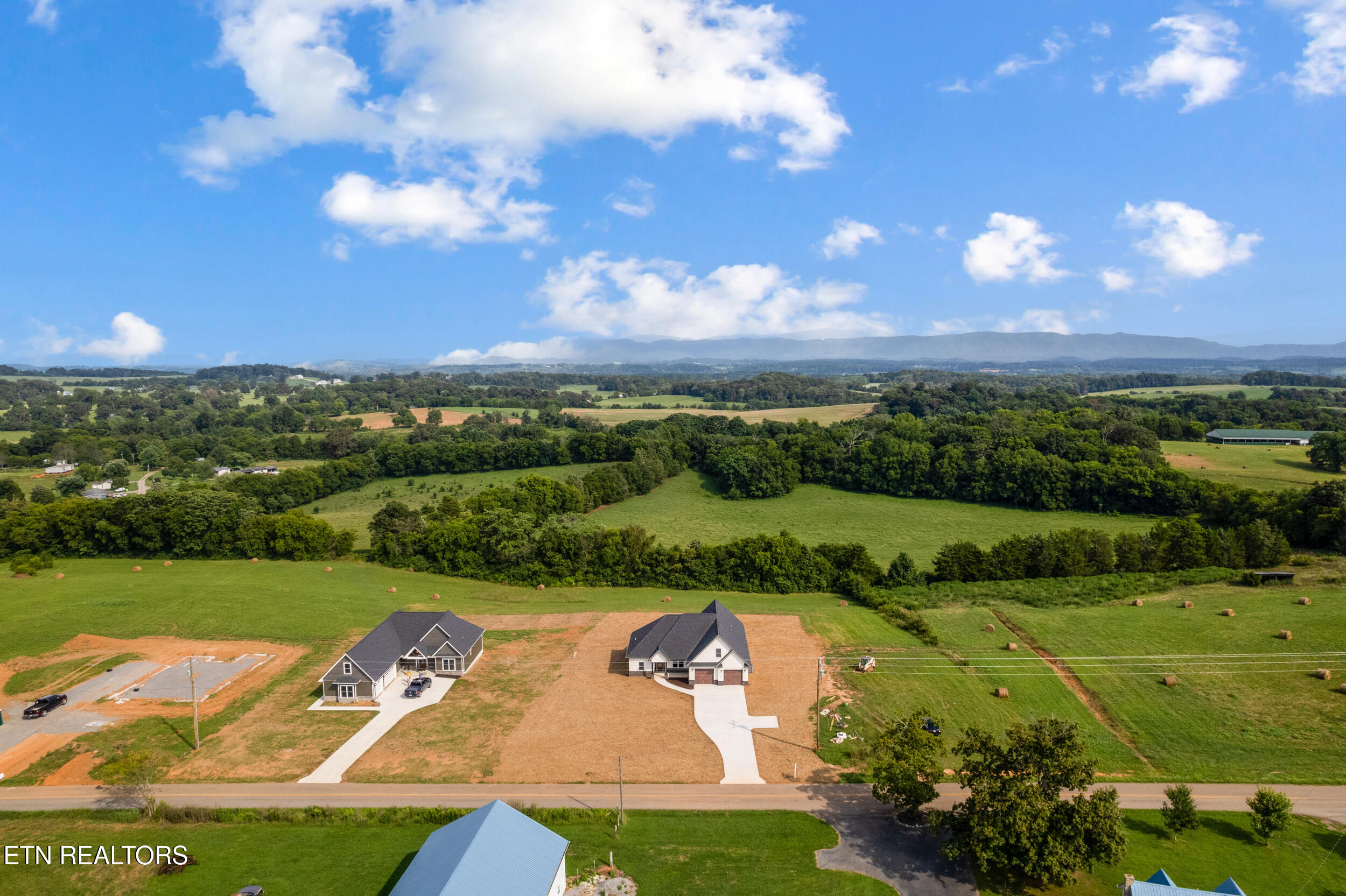 363 Meadow Road West Greenback, TN 37742 - Photo 35 of 37 006