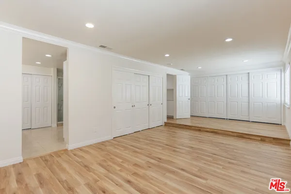 $7,995 | 10227 Autumn Leaf Circle, Los Angeles, CA 90077