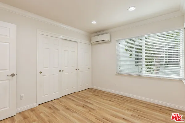 $7,995 | 10227 Autumn Leaf Circle, Los Angeles, CA 90077